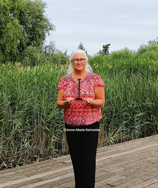 Anne-Marie Delmotte metn met Lecher antenne
